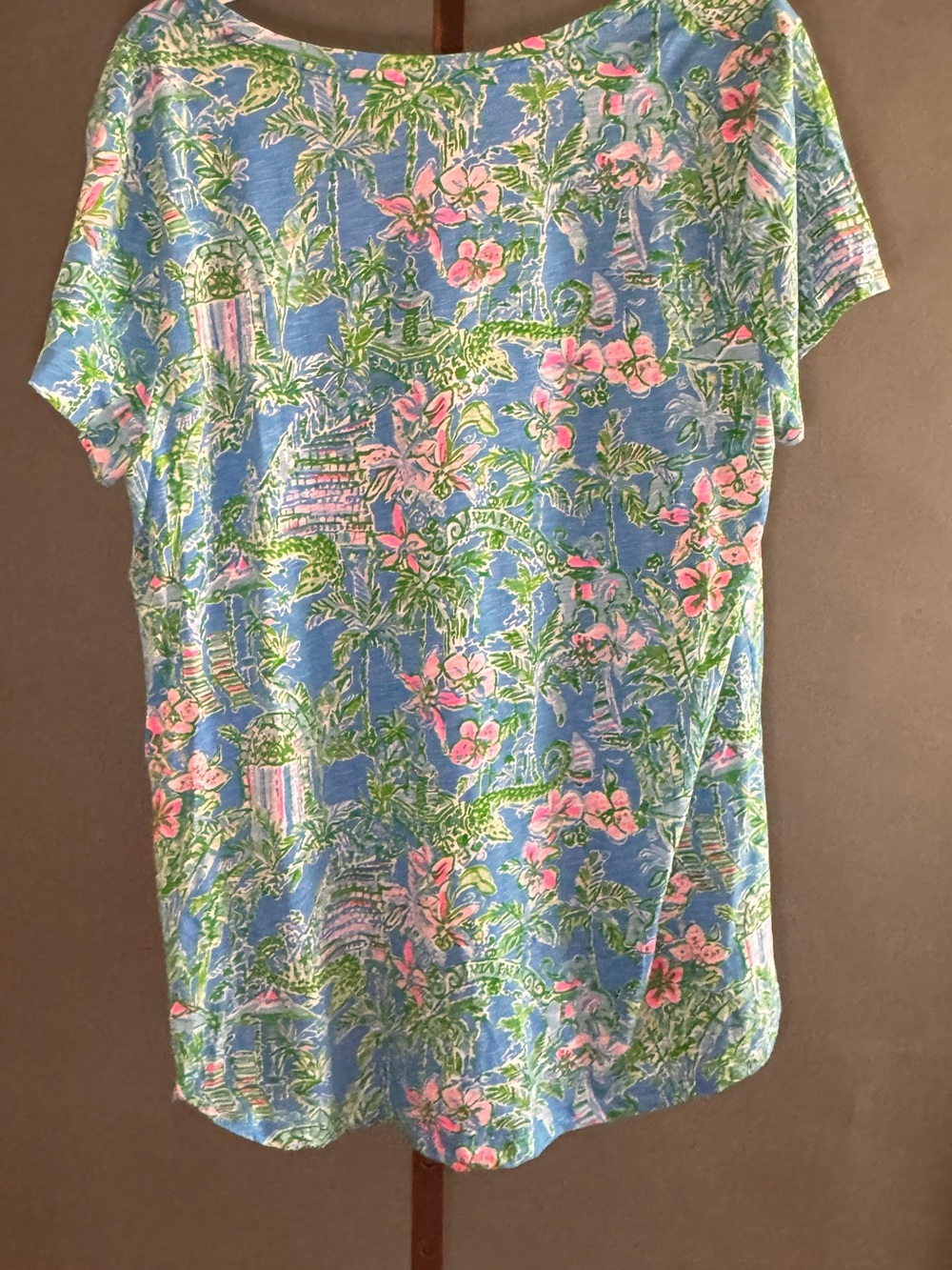 Lilly Pulitzer Via Parigi Print V-Neck Tee – Women’s XL - Picture 5 of 6
